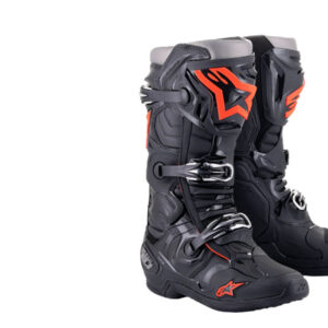 Stiefel & Halbschuhe